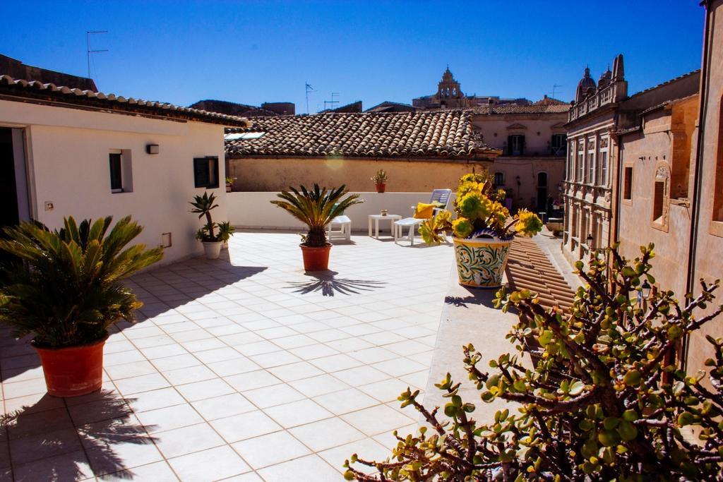 B&B Loft Famiglia Arezzo Ragusa Rum bild