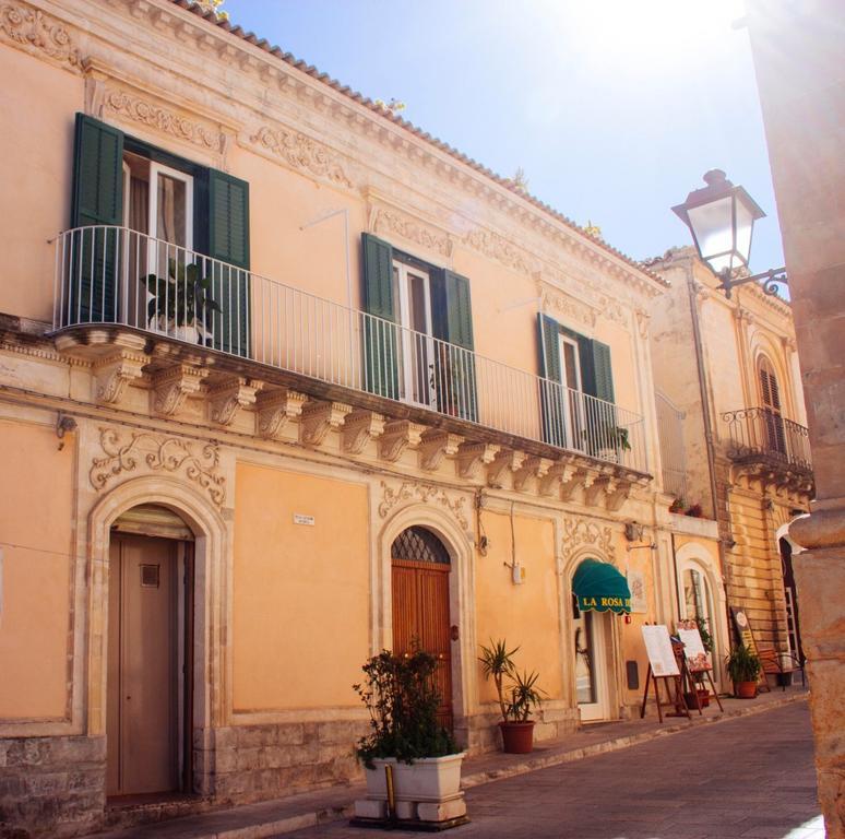 B&B Loft Famiglia Arezzo Ragusa Rum bild